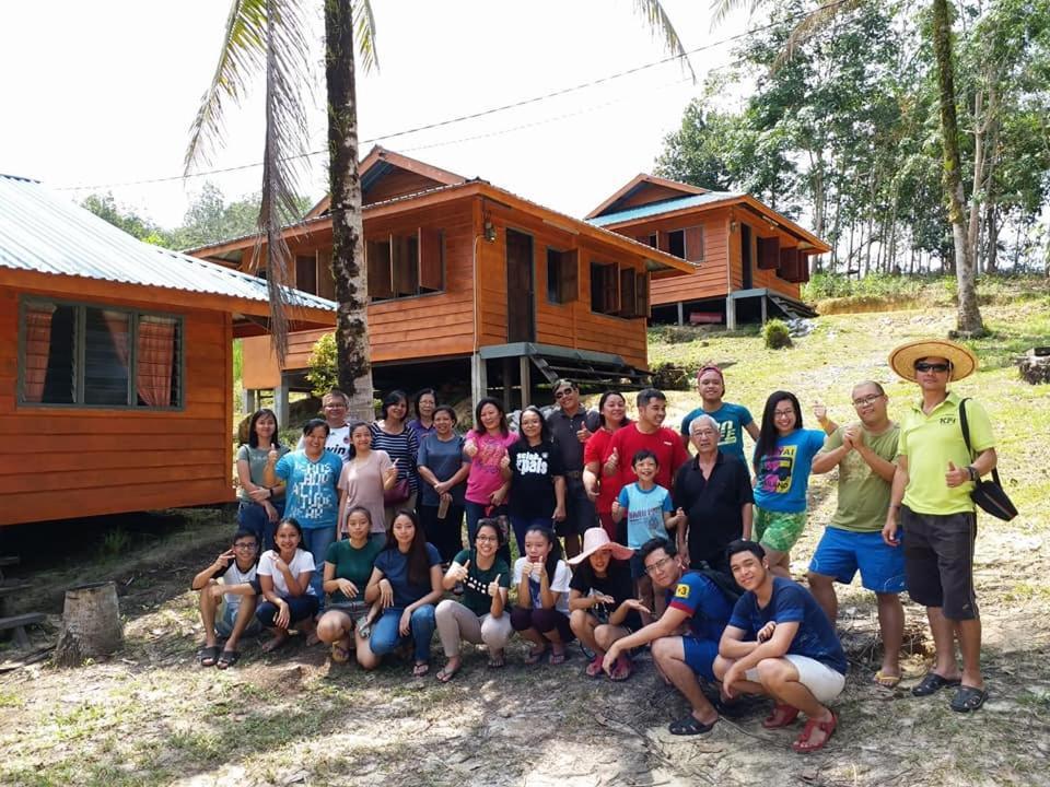 Long Titi Homestay Sematan Dış mekan fotoğraf